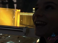 Amateur, Cuarto de baño, Morena, Novia, Masturbación, Pov, Fumando, Tatuaje