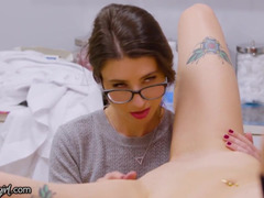 Lesbiana, Lencería, Masturbación, Madres para coger, Mamá, Madrastra, Adolescente, Trio