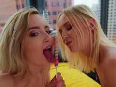 Kont, Vingeren, Eten, Likken, Natuurlijke tieten, Slipje, Billekoek, Nat