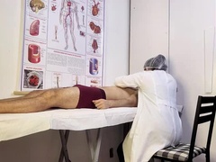 Grosser schwanz, Braunhaarige, Prüfung, Handjob, Hd, Latina, Krankenschwester, Eng