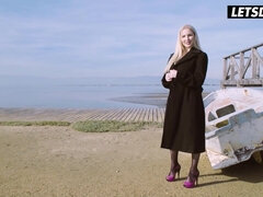 Blonde Milf Risky Fuck With Horny Fisherman - Georgie Lyall And Frida Sante