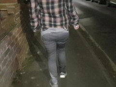 Enthousiasteling, Brits, Fetisj, Hd, Spijkerbroeken, Slipje, Pissen, Nat