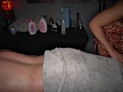 Anaal, Lieveling, Grote mammen, Bruinharig, Europees, Handbeurt, Rijpe lesbienne, Tieten likken