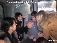 Pijpbeurt, Bruinharig, Auto, Lul, Hardcore, Moeder die ik wil neuken