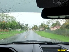 Leie, Blasen, Braunhaarige, Spermaladung, Aufs gesicht abspritzen, Im freien, Pov, Ablutschen