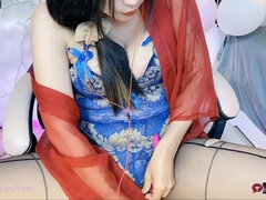 Gode, Poilue, Masturbation, Chatte, Solo, Gicler, Jarretelles, Vibromasseur
