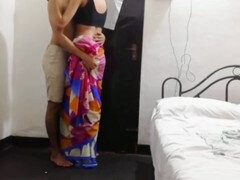 18 jaar, Anaal, Biseksueel, Huisgemaakt, Indisch, Lesbisch, Tiener