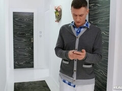 Mollig, Lul, Likken, Masturbatie, Natuurlijke tieten, Geschoren, Douche, Kousen