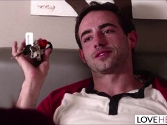 Большая жопа, Большие сиськи, Брюнетки, Грудастые, В машине, Семяизвержение, Натуральные сиськи, Сиськи