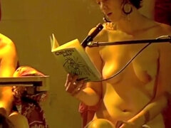 Grote kont, Grote lul, Grote mammen, Groep, Naakt, Verlegen, Softcore pornografie, Tatoeage