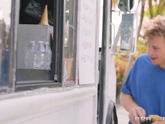 Блондинки, Минет, Натуральные сиськи, От первого лица, Реалити