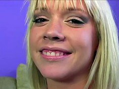 Nana, Sucer une bite, Lingerie