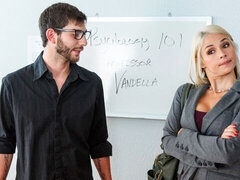 Enthousiasteling, Grote kont, Grote lul, Grote mammen, Blond, Pijpbeurt, Hondjeshouding, Kantoor