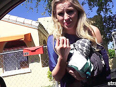 Blonde, Voiture, Public, Suçant