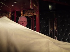 Slaapkamer, Pijpbeurt, Bruinharig, Handbeurt, Zoenen, Natuurlijke tieten, Tiener