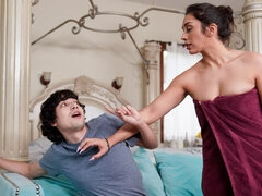 Анальный секс, Большая жопа, Застукали, Куколка, Ласковые ручки, Милф, Сиськи, Подглядывание