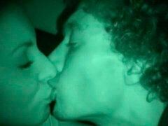 Grote kont, Grote lul, Bruinharig, Naakte man aangeklede vrouw, Masturbatie, Slipje, Tiener, Tieten likken