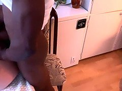 Belle grosse femme bgf, Grosse bite, Noire, Femme couguar, Mère que j'aimerais baiser, Maman, Chatte, Gicler