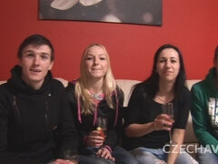 Amateur, Blonde, Sucer une bite, Groupe, Léchez, Orgie, Adolescente, Nénés