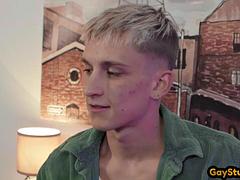 Amateur, Anal, Bondage domination sadisme masochisme, Bondage, Homosexuelle, Maigrichonne, Fessée, Tatouage