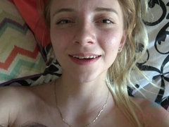 Leie, Blondine, Blasen, Puppe, Fingern, Handjob, Öl, Titten