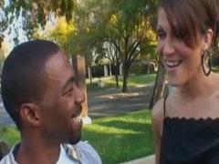 Grosse bite, Noire, Gorge profonde, Interracial, Léchez, Chatte, Rasée, Maigrichonne