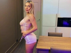 Grote kont, Grote lul, Grote mammen, Blond, Pijpbeurt, Masturbatie, Mager, Tiener