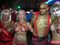 Amateur, Madres para coger, Desnudo, Tetas naturales, Desnudo, Nudista, Fiesta, Público