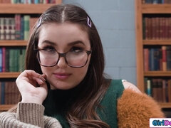 Grosse titten, Lesbisch, Masturbation, Zierlich, Rasiert, Strapon, Titten, Spielzeuge