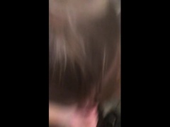 Grosse titten, Blondine, Blasen, Spermaladung, Brille, Interrassisch, Pov, Rau