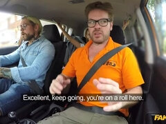 Sexy learners secretly fuck in car