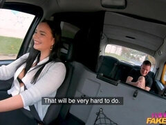 Grosse titten, Auto, Betrug, Hundestellung, Lecken, Im freien, Muschi, Titten