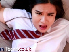 18 jaar, Enthousiasteling, Aziatisch, Pijpbeurt, Sperma shot, Schoolmeisje, Lerarin, Uniformpje