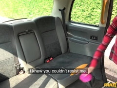 ブロンド, フェラチオ, 車, 大学生, チン, オマンコ, 締まりの良い, オッパイの