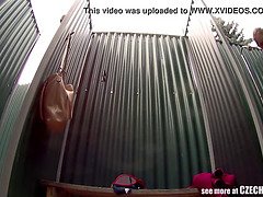 Leie, Braunhaarige, Tschechisch, Pool, Realität, Solo, Titten, Spanner