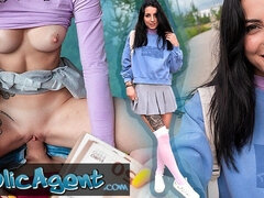 18 jahre, Grosser schwanz, Braunhaarige, Hd, Italienisch, Natürlich, Pov, Student