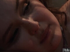 Grosse titten, Blasen, Braunhaarige, Kehlenfick, Schwanz, Hd, Rasiert, Taboo