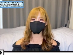 着衣女と全裸男