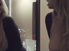 Blond, Rondborstig, Seksspeelgoed, Moeder die ik wil neuken, Alleen, Vibrator