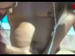 Leie, Bikini, Spermaladung, Gruppe, Selbstgemacht, Im freien, Pool, Öffentlich