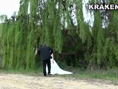 Krakenhot - Chubby bride in being spanked in a sextape