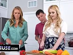 Постарше, Зрелые, Милф, Мамочка, Крошечные, Киски, Сестра, Втроем