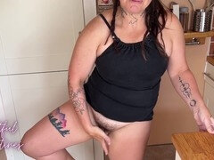 Füsse, Fussjob, Behaart, Selbstgemacht, Masturbation, Milf, Natürlichen titten, Muschi