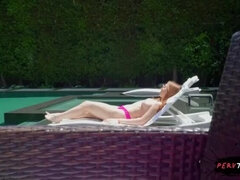 Amateur, Bikini, Sucer une bite, Seins naturels, Pov, Douche, Espionne, Voyeur