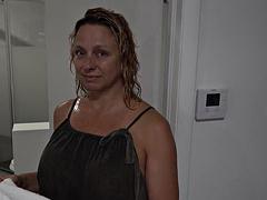 Enthousiasteling, Grote mammen, Pijpbeurt, Sperma, Hd, Moeder, Nat