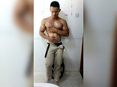 中国大屌肌肉男怒射三次！中国の筋肉男性3回射精！Chinese muscle male three-time ejaculation！