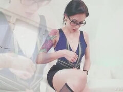 Negro, Penetracion con puños, Gotica, Hd, Lesbiana, Ducha, Chorro, Tatuaje