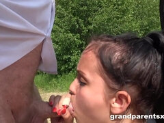 Sucer une bite, Brunette brune, Le plan cul à quatre, Hd, Mature, Orgie, De plein air