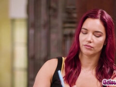 Bruinharig, Bedriegen, Zwart, Gezichtzitten, Vingeren, Zoenen, Likken, Natuurlijke tieten