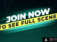 In den arsch, Arsch, Braunhaarige, Schwanz, Hd, Monster, Schreiend, Eng